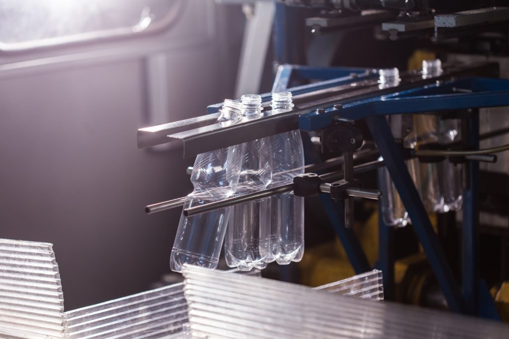 תהליך ייצור פלסטיק בהזמנה אישית לעסקים