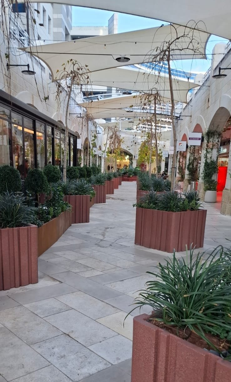 מיכל שתילה מרובע